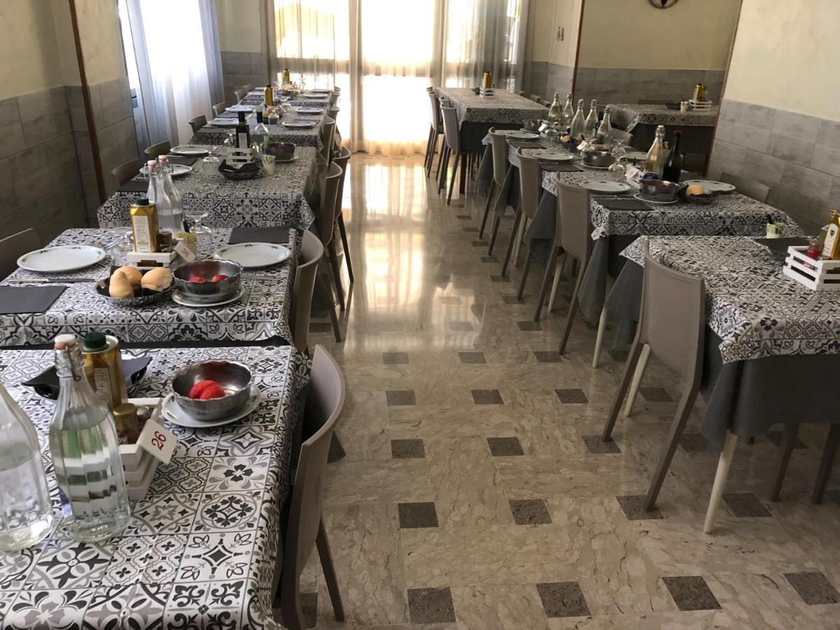Hotel Grappoli Rimini Dış mekan fotoğraf